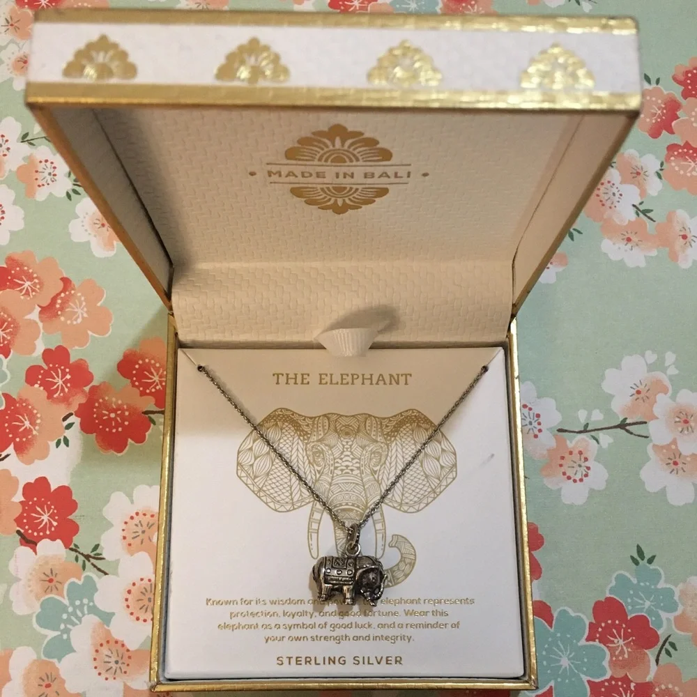 Annika Witt 3D Elephant Pendant Necklace Sterling Silver New in box - Picture 4 of 9